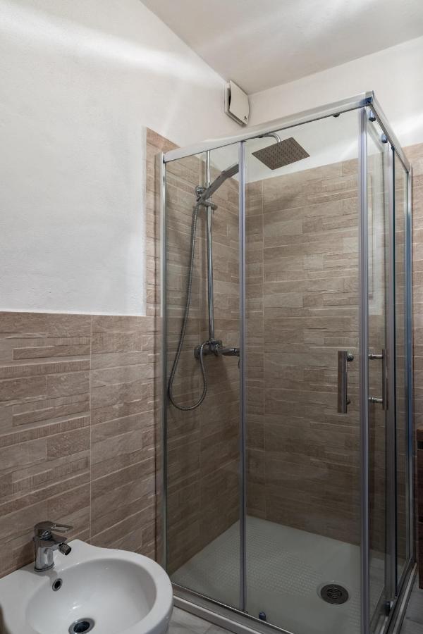 Casa Rocca Apartment บอซา ภายนอก รูปภาพ